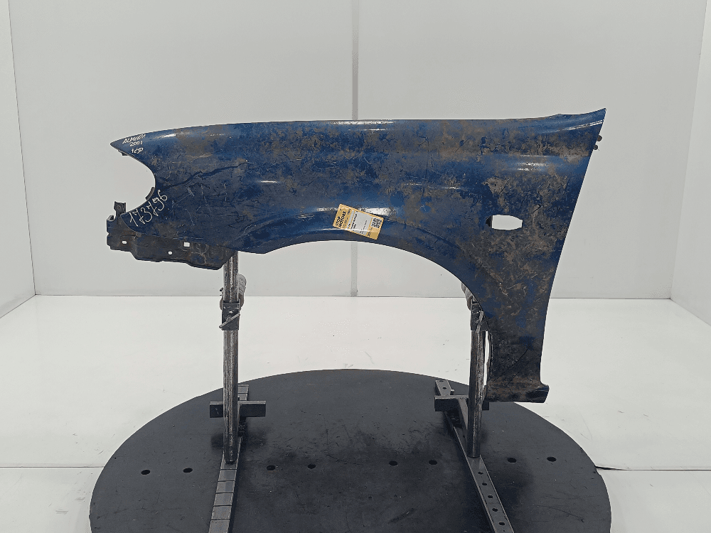 Крыло переднее левое к Nissan  Almera N16 (00-03)