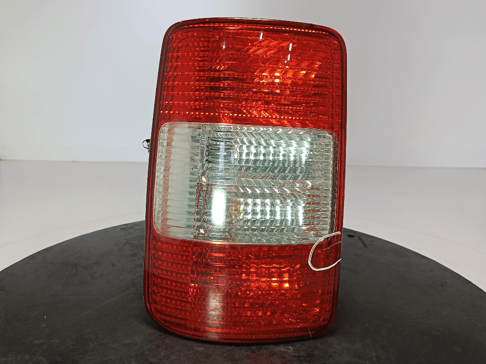 Фонарь задний левый к Volkswagen Caddy 3 (04-10)