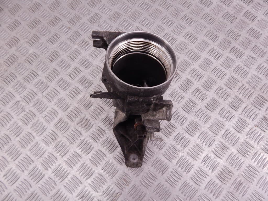 Корпус масляного фильтра к BMW 5 E39 (95-00)