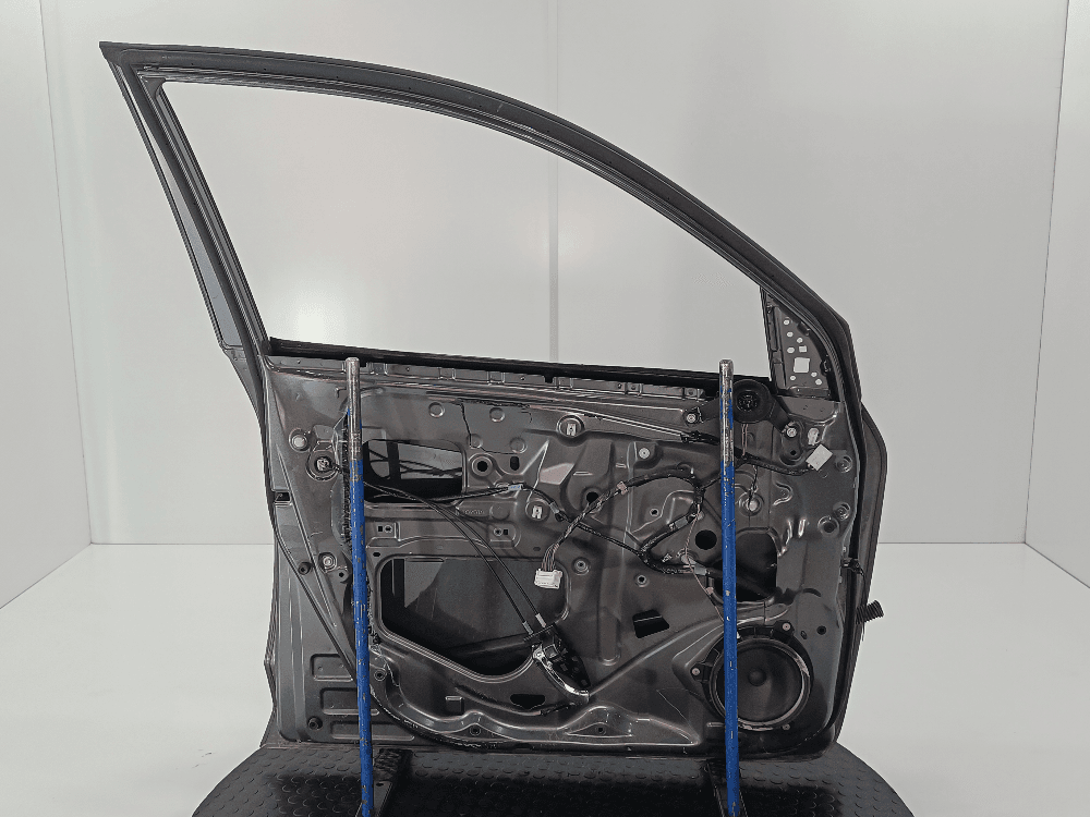 Дверь передняя левая к Toyota Rav 4 XA30 (05-09)