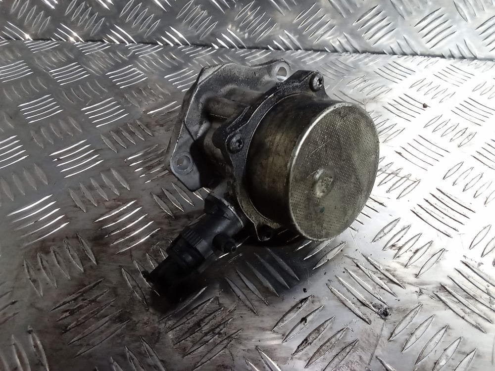 Насос вакуумный к Renault Logan 1 (04-09)