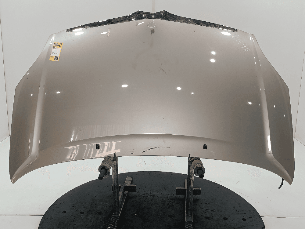 Капот к Toyota Corolla Verso 1 (01-04)