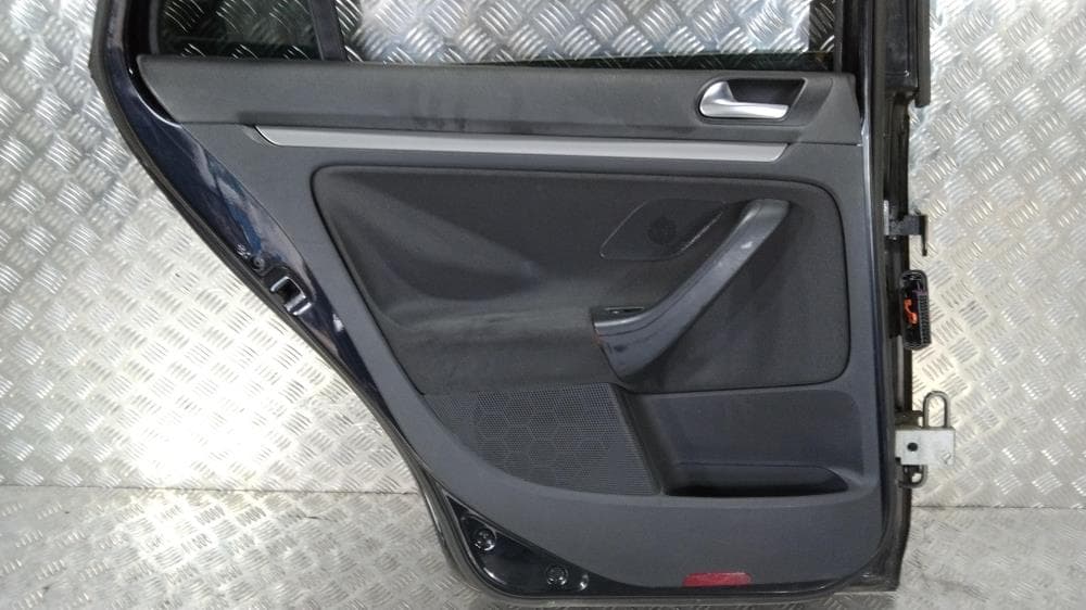 Дверь задняя левая к Volkswagen Golf 6 (08-15)