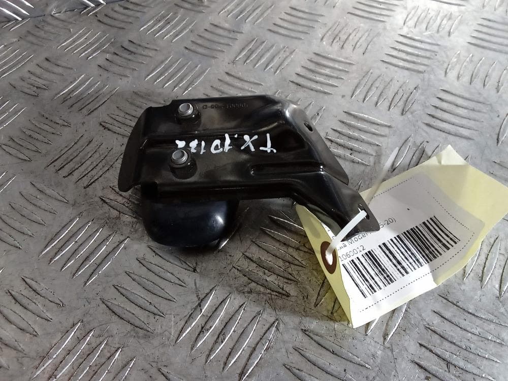 Кронштейн к Tesla Model X (15-21)