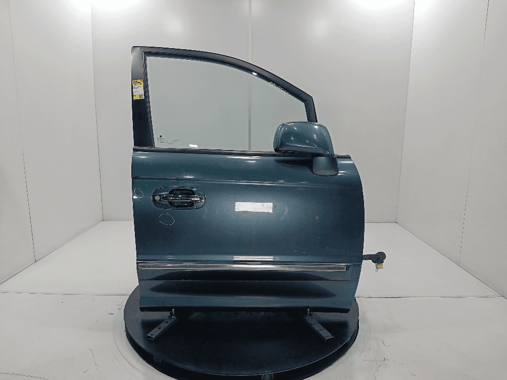 Дверь передняя правая к Hyundai Trajet (00-04)