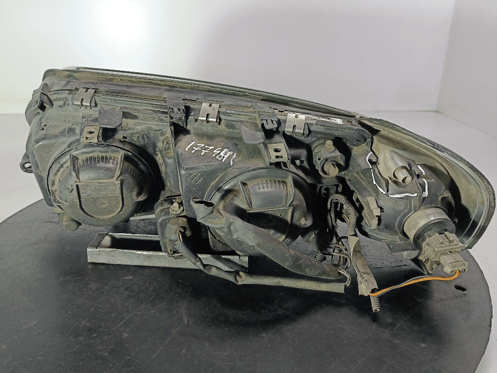 Фара правая к Volvo S80 1 (98-06)