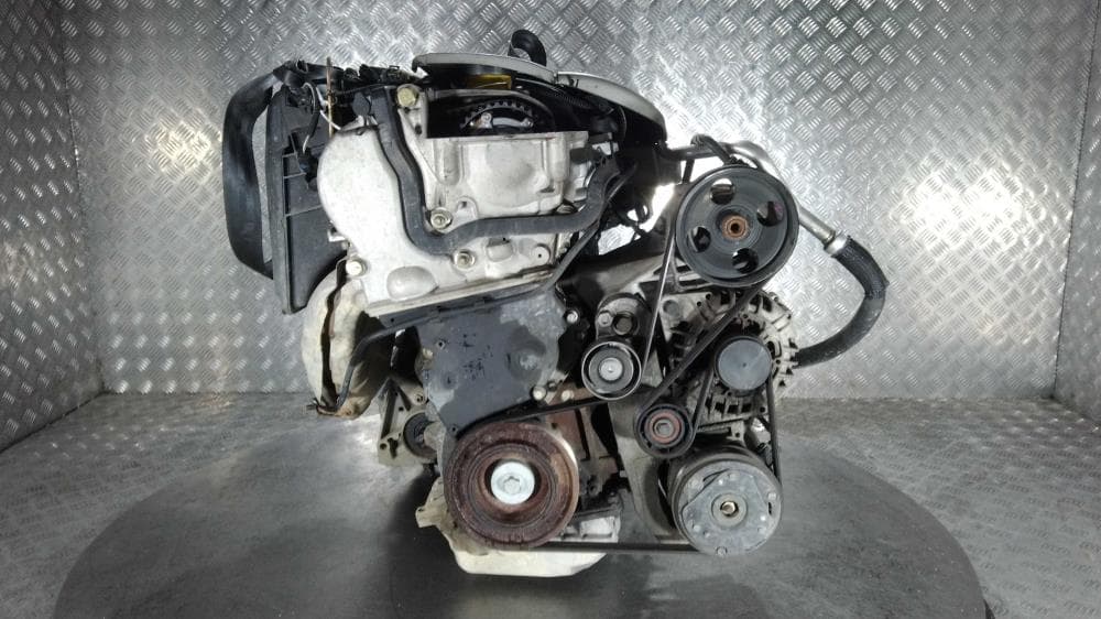 Двигатель к Renault Laguna 2 (01-05)