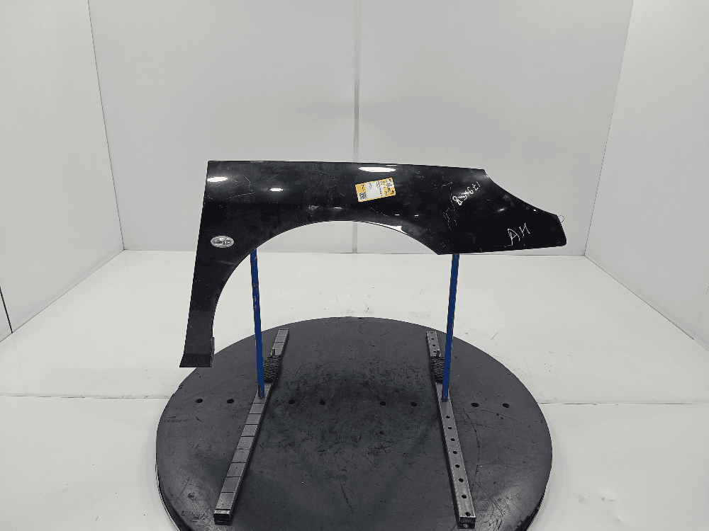 Крыло переднее правое к Peugeot 407 (04-11)