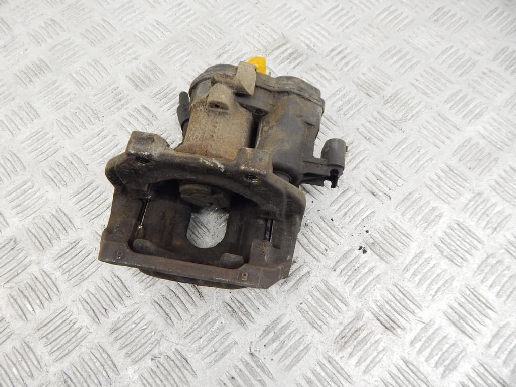 Суппорт задний правый к BMW X3 F25 (10-14)