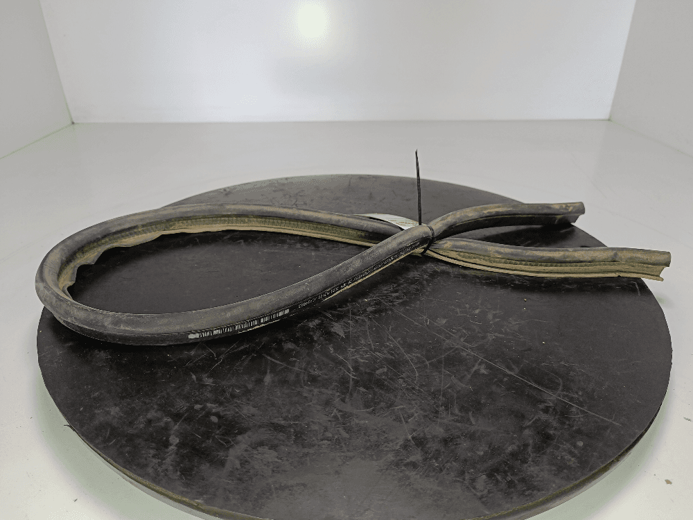 Уплотнитель к Opel Astra K Рестайлинг (19-21)