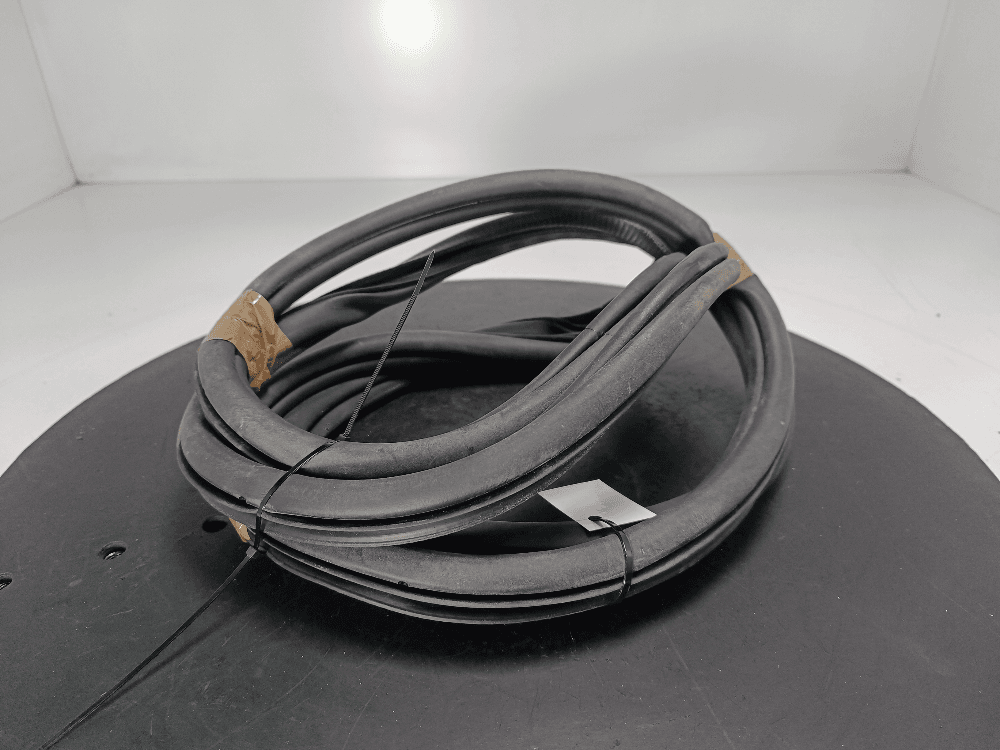 Уплотнитель двери передней правой к Volkswagen Passat B8 (14-19)