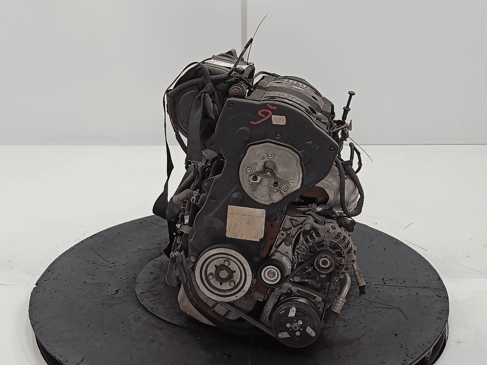Двигатель к Citroen C4 1 (04-08)