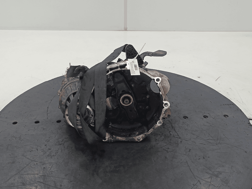 КПП механическая (МКПП) к Volkswagen Caddy 3 (04-10)