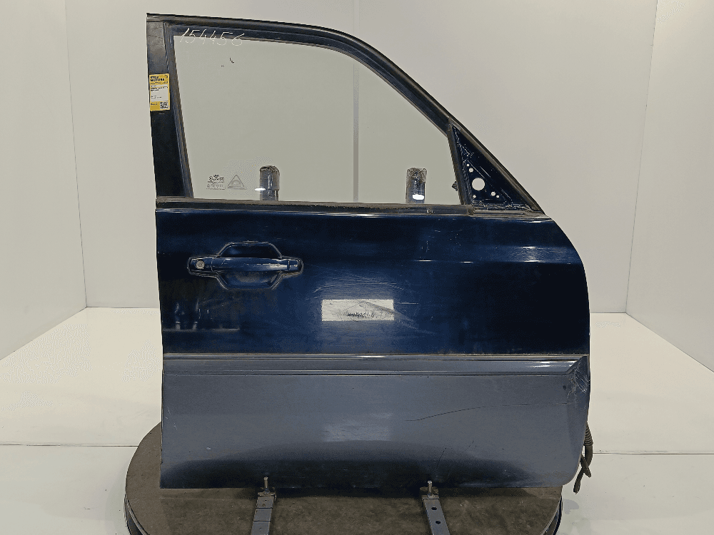 Дверь передняя правая к Hyundai Terracan (01-04)