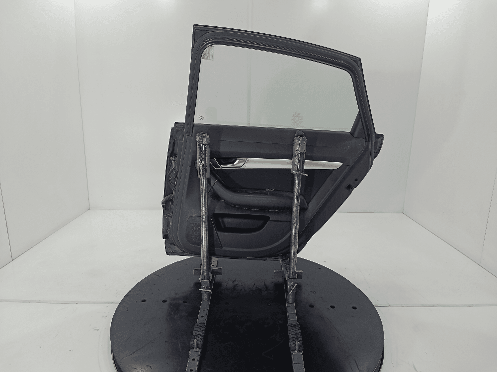 Дверь задняя правая к Audi A6 C6/4F (04-08)