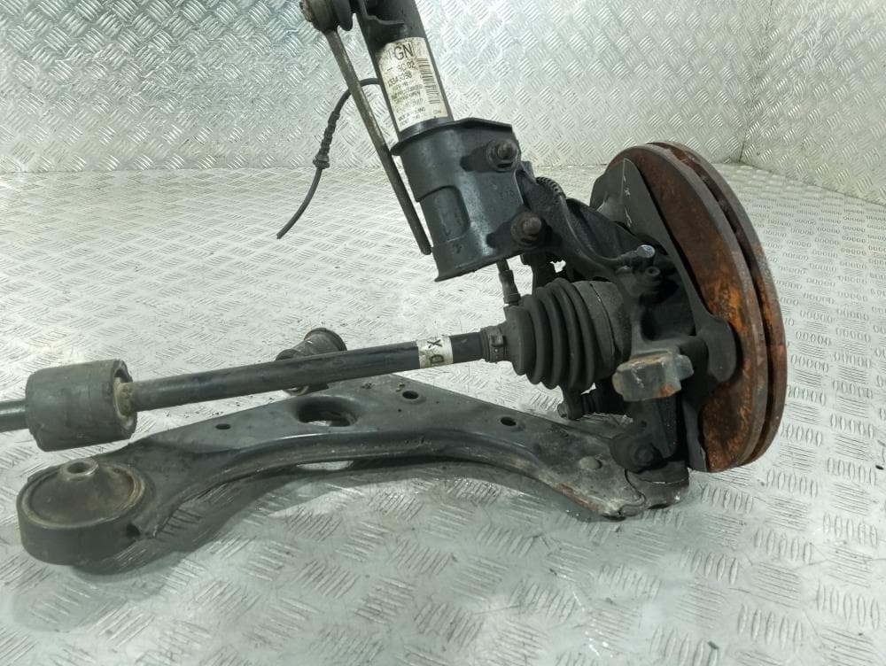 Стойка передняя правая к Opel Corsa D (06-11)