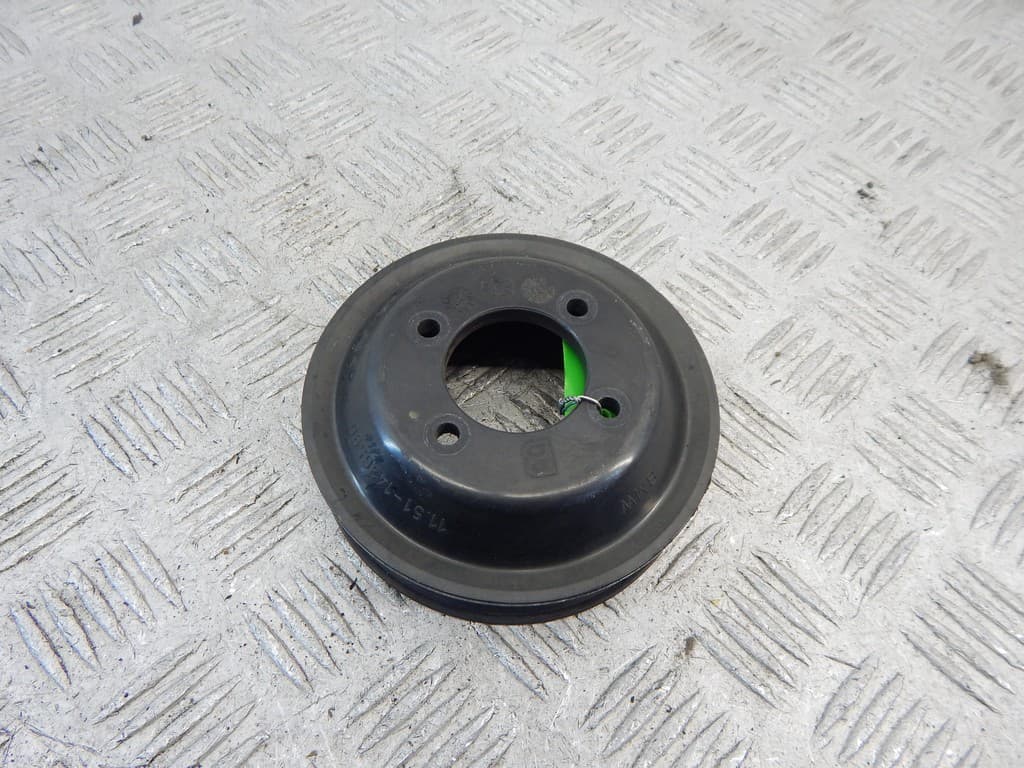 Шкив помпы к BMW 5 E39 (95-00)