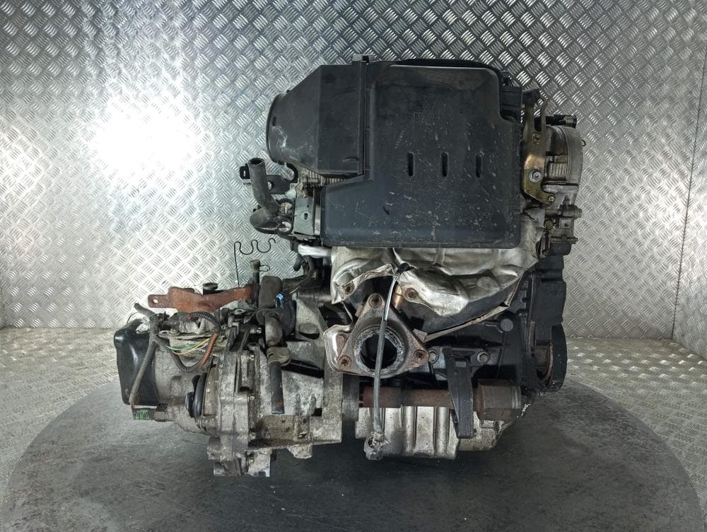Двигатель к Renault Laguna 2 (01-05)