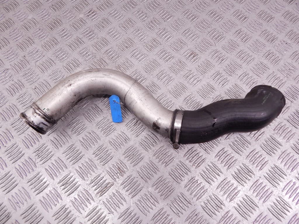Патрубок интеркулера к BMW 5 E39 (95-00)