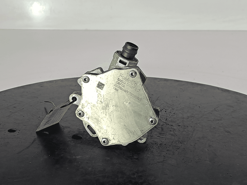 Насос вакуумный к Volvo V40 2 (12-16)