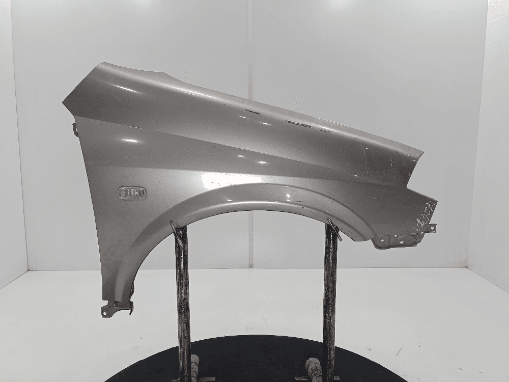 Крыло переднее правое к Nissan  Primera P12 (02-08)