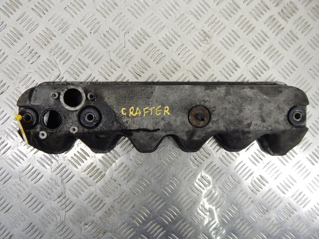 Клапанная крышка к Volkswagen Crafter 1 (06-11)