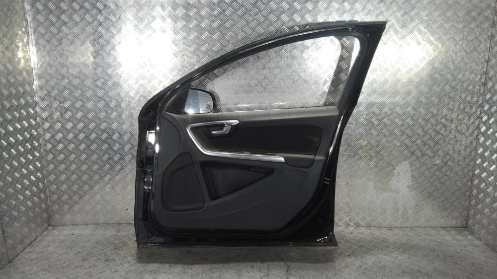 Дверь передняя правая к Volvo S60 2 (10-13)