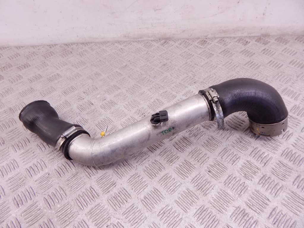 Патрубок интеркулера к BMW 6 E63/E64 (03-07)