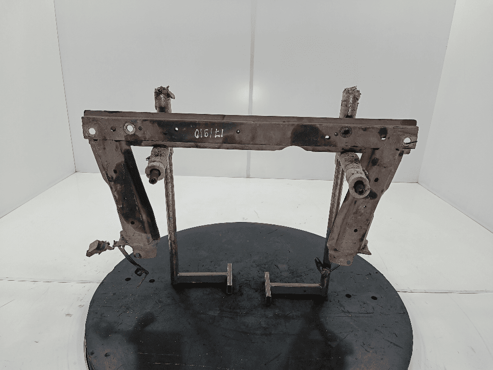 Балка под радиатор к Renault Megane 2 (02-06)