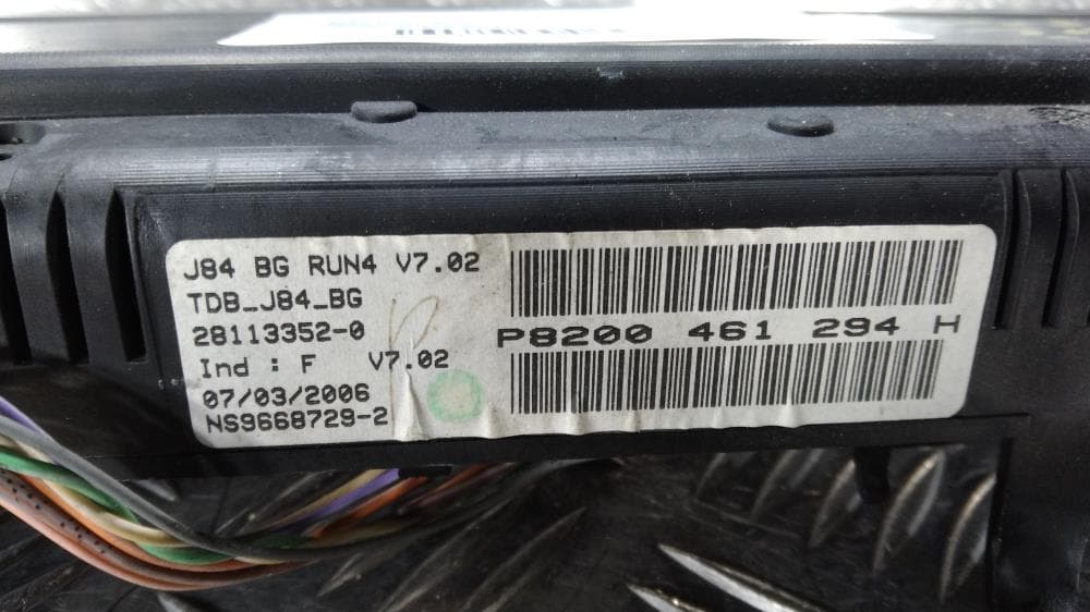 Щиток приборов (приборная панель) к Renault Scenic 2 (03-06)