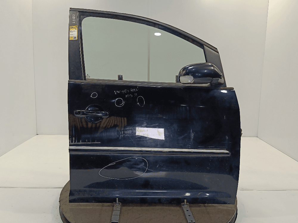 Дверь передняя правая к Volkswagen Touran 1 (03-07)