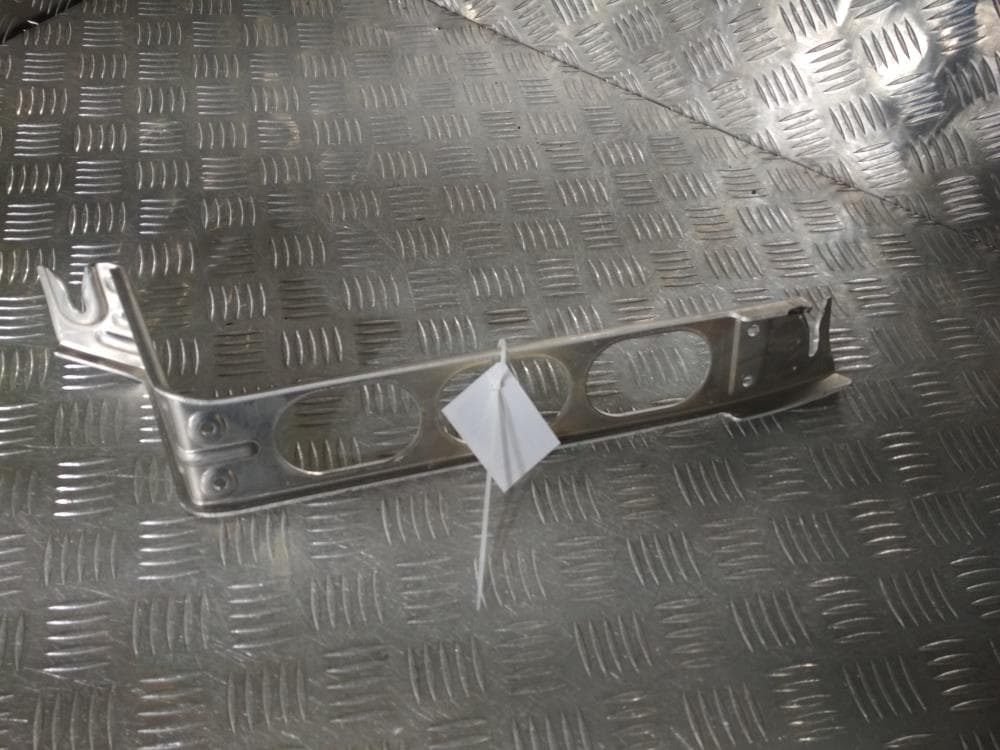 Кронштейн к Tesla Model X (15-21)