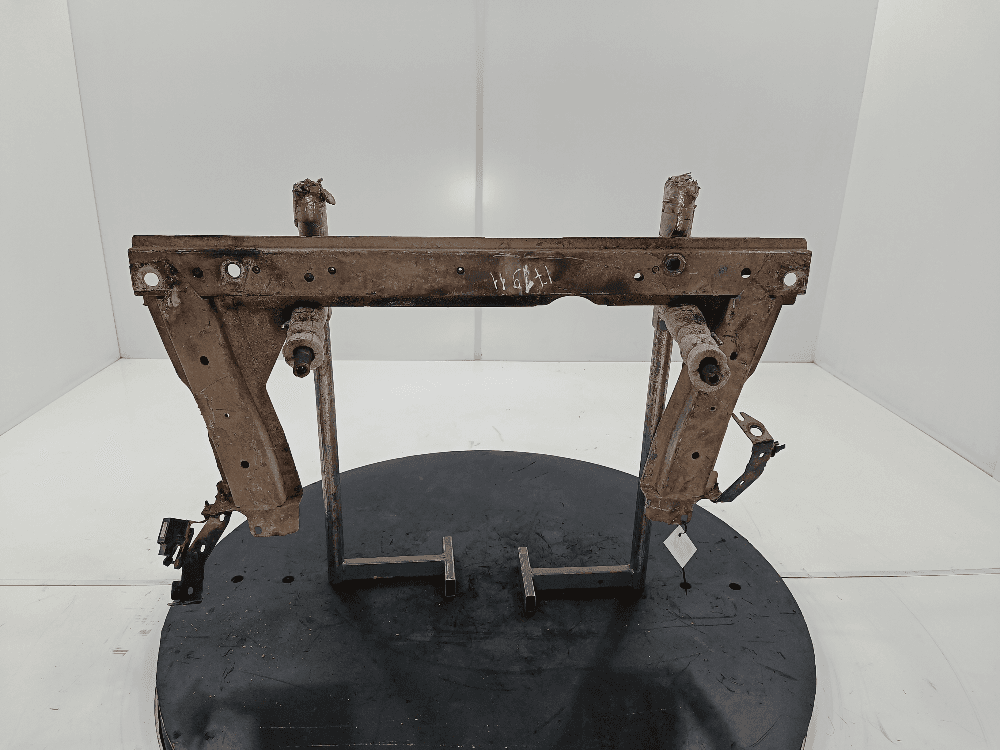 Балка под радиатор к Renault Megane 2 (02-06)