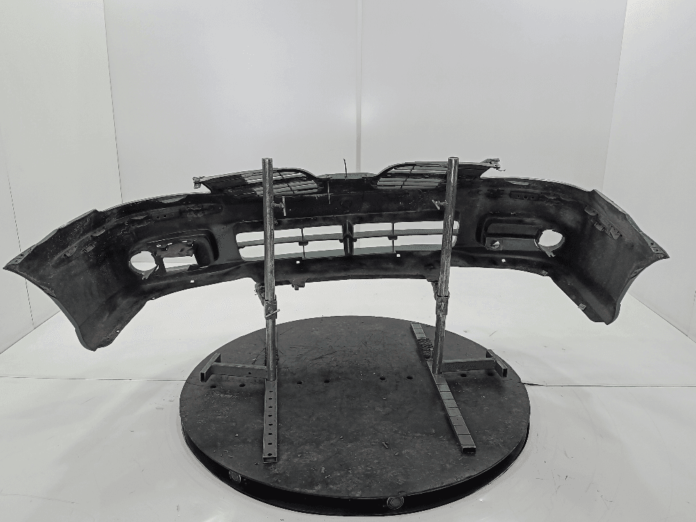 Бампер передний к Nissan  Almera Tino (00-06)