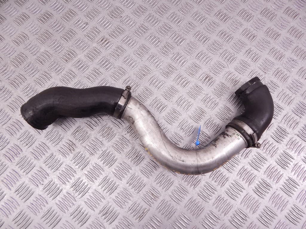 Патрубок интеркулера к BMW 5 E39 (95-00)