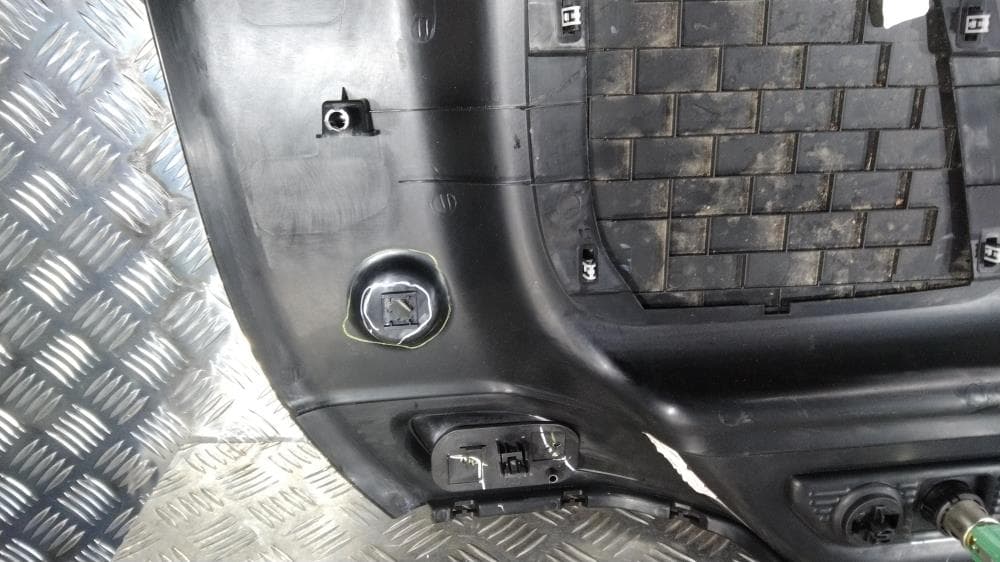 Обшивка багажника к Jeep Grand Cherokee WL (21-24)