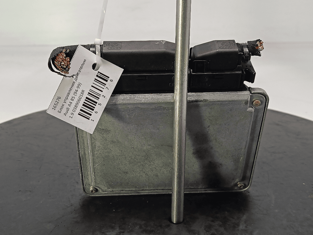 Блок управления двигателем к Audi A4 B5 (94-99)