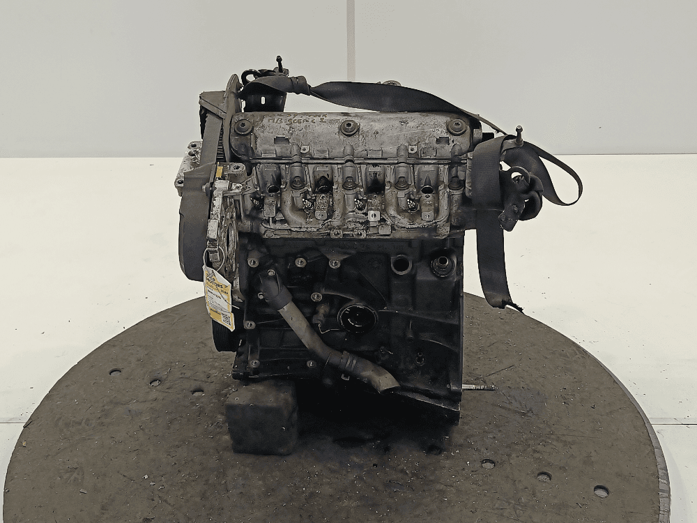 Двигатель к Renault Scenic 2 (03-06)