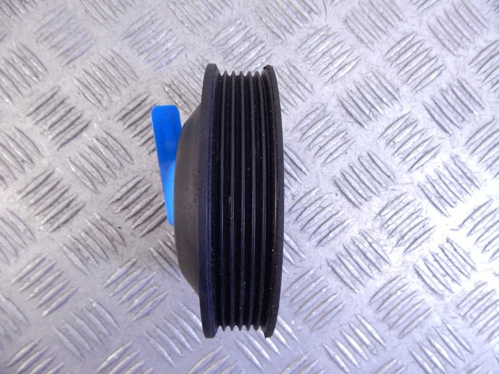 Шкив помпы к BMW 7 E38 (94-98)