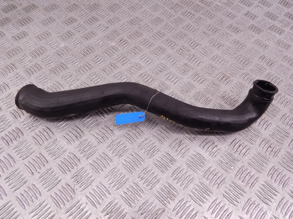 Патрубок интеркулера к BMW 3 E46 (97-03)