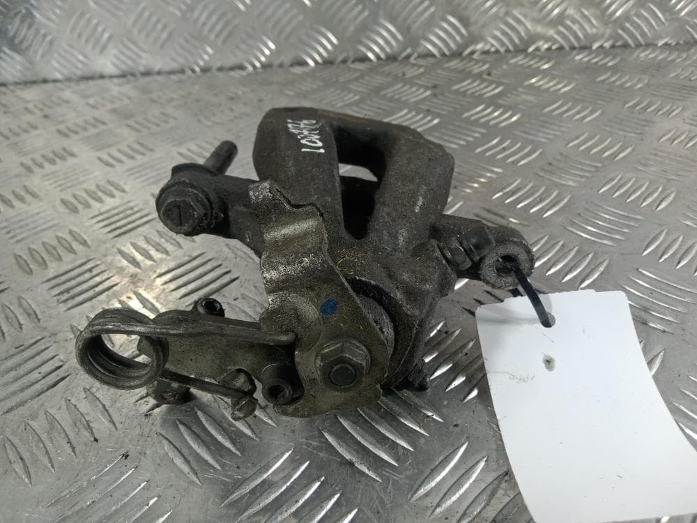 Суппорт задний левый к Citroen C4 1 (04-08)