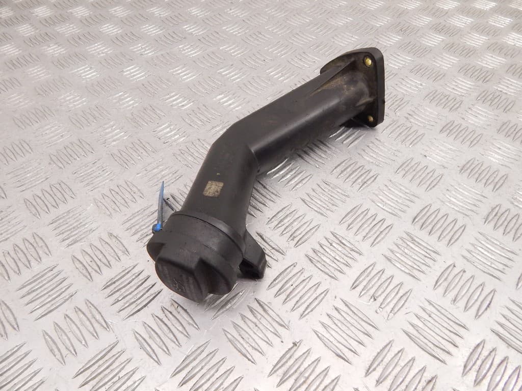 Маслозаливная горловина к Mercedes Vaneo W414 (01-05)