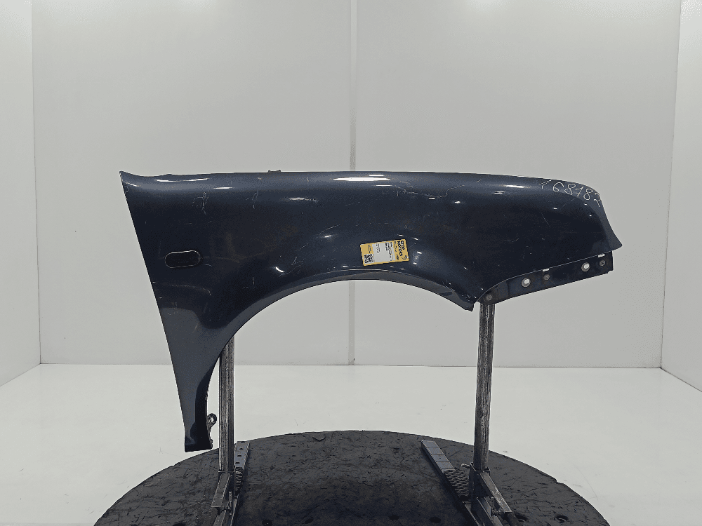 Крыло переднее правое к Volkswagen Golf 4 (97-06)