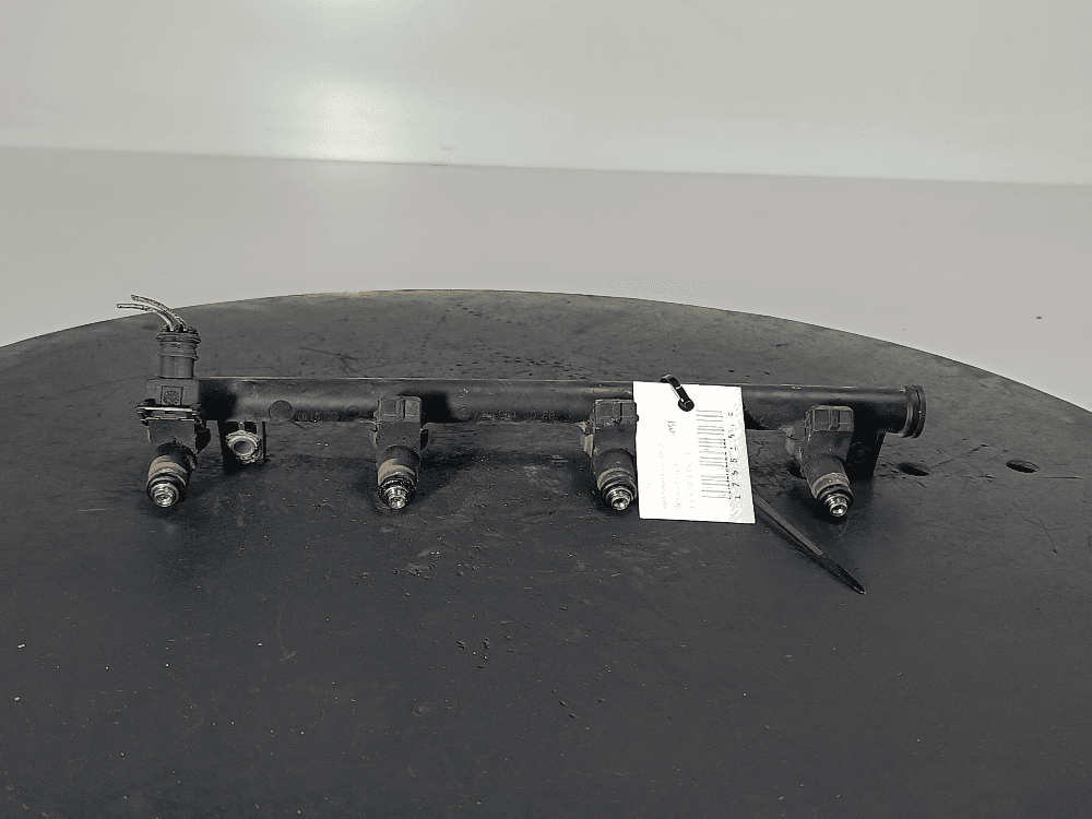 Топливная рампа к Renault Laguna 2 (01-05)