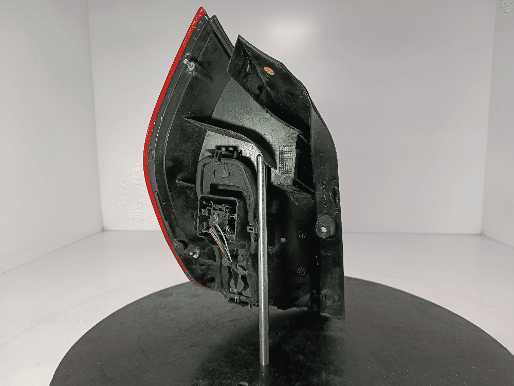 Фонарь задний правый к Renault Scenic 2 (03-06)