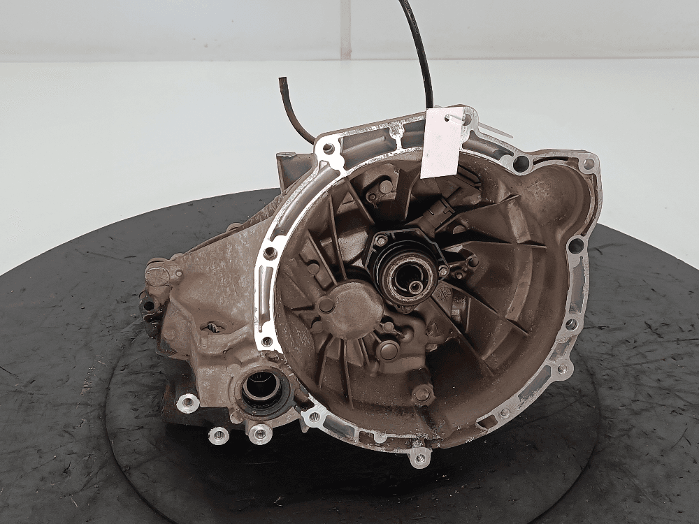 КПП механическая (МКПП) к Volvo S40 2 (04-07)