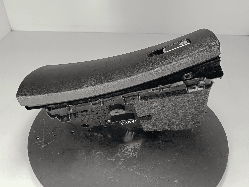 Бардачок к Mercedes E Class W213/S213/C238/A238 (16-20)