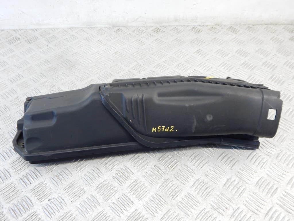 Корпус воздушного фильтра к BMW 7 E65/E66 (01-05)