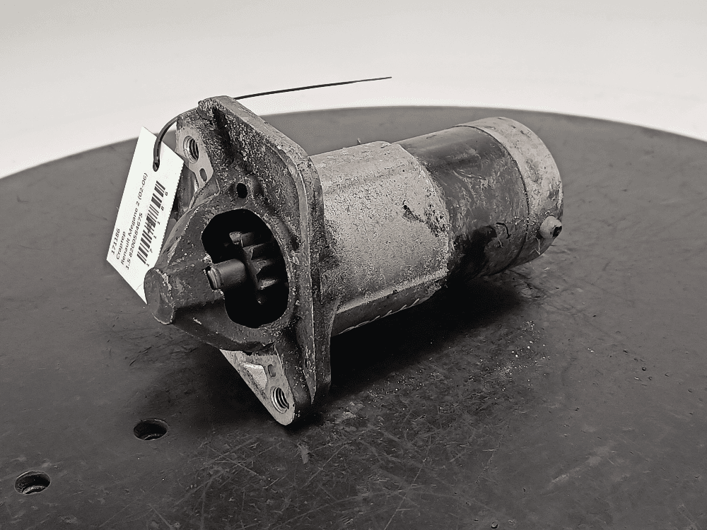 Стартер к Renault Megane 2 (02-06)