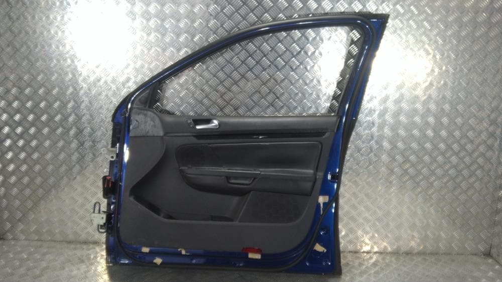 Дверь передняя правая к Volkswagen Jetta 5 (05-11)